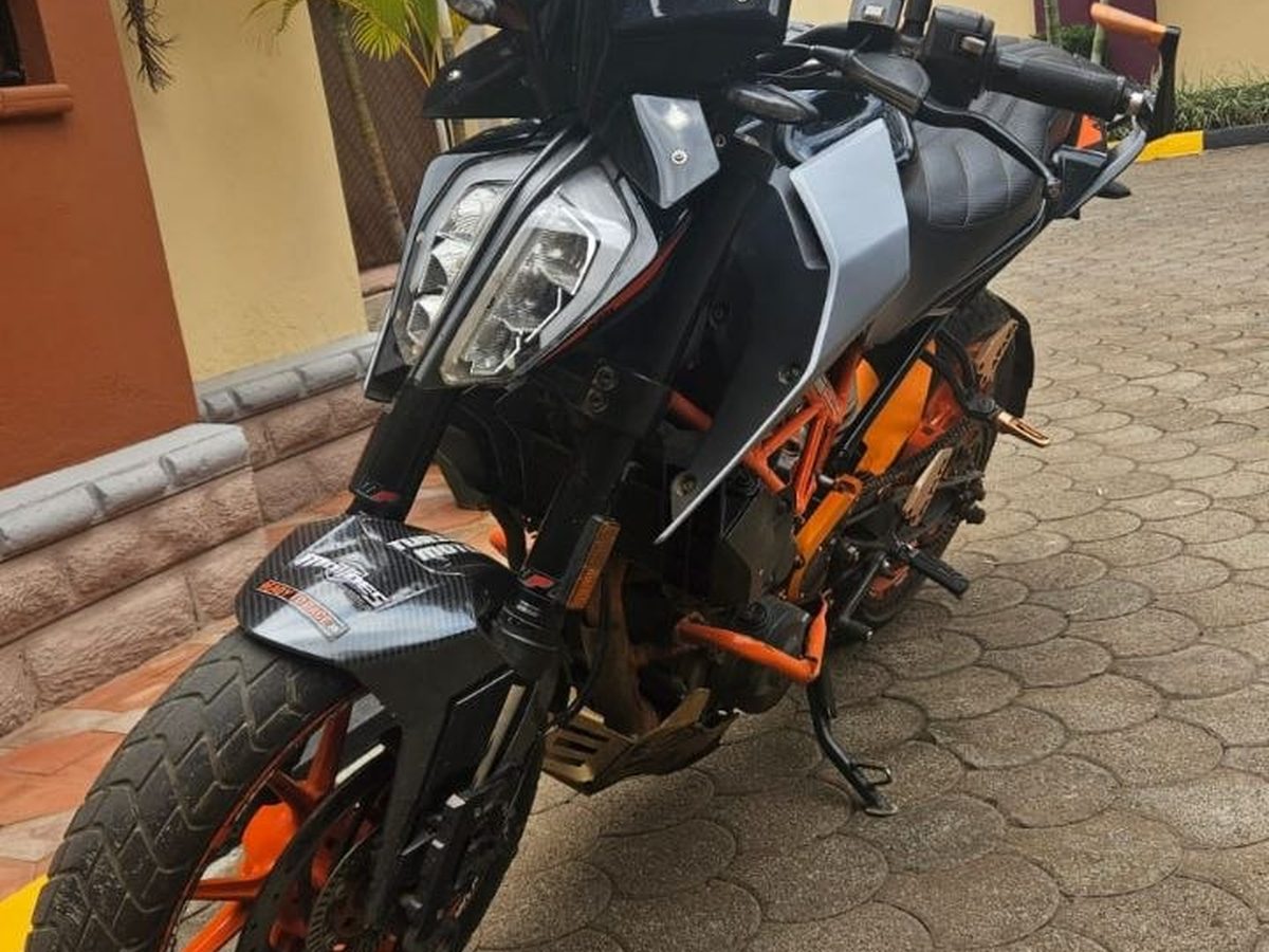 2022 KTM Duke 390 — photo 1